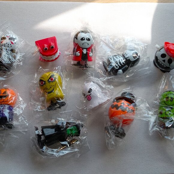 11 New Halloween Windup Toys, Witch, Pumpkin, Skeleton, Vampire & More! - Picture 2 of 9